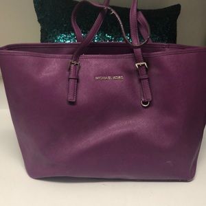 Michael Kors magenta laptop/tote bag